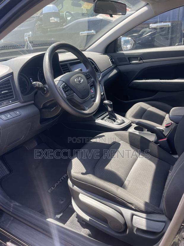 Hyundai Elantra 2018 Black