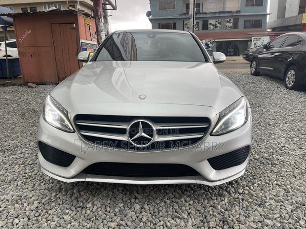 Mercedes-Benz C300 Base AWD 4Matic Sedan (2.0L 4cyl 7A) 2015 Silver