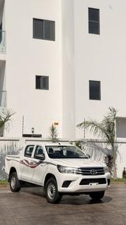 Toyota Hilux Revo Double Cab Petrol 2.7 AWD 2017 White for sale