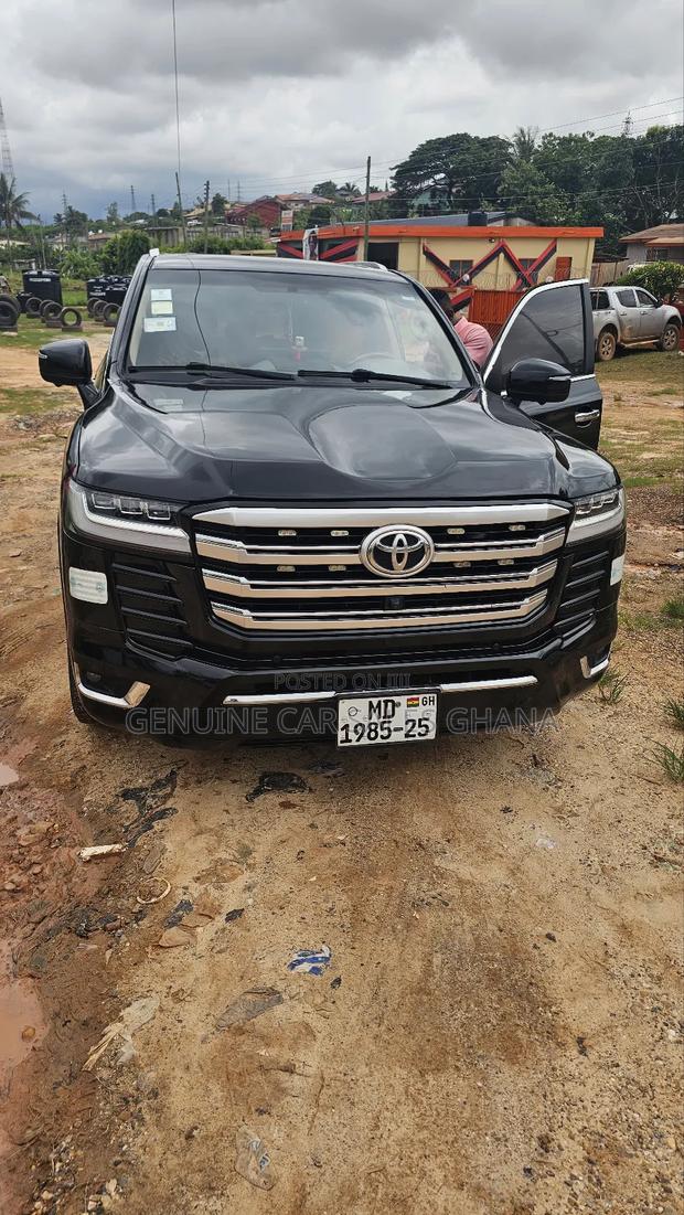 Toyota Land Cruiser 2023 Black