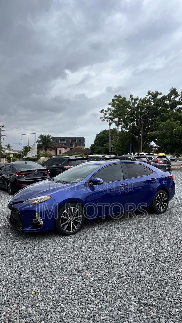 Toyota Corolla SE 4dr Sedan (1.8L 4cyl CVT) 2017 Blue