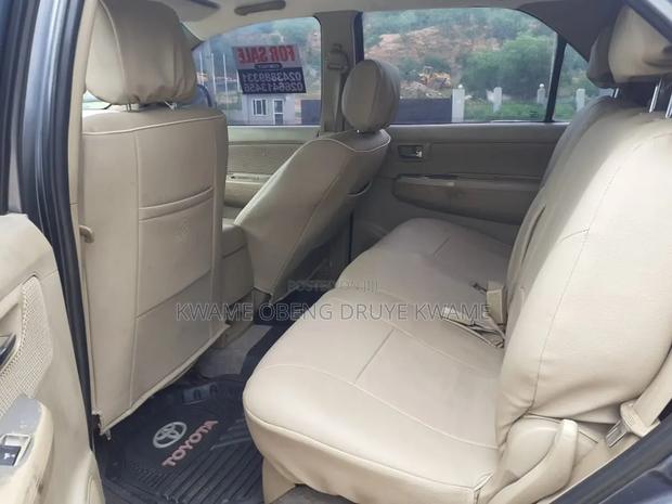 Toyota Fortuner 3.0 D AWD 2011 Gray