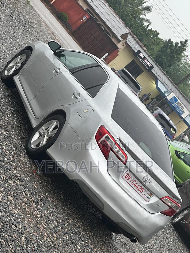 Toyota Camry 2014 Silver