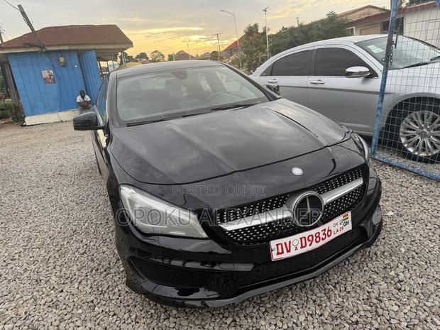 Mercedes-Benz GLA 250 2016 Black