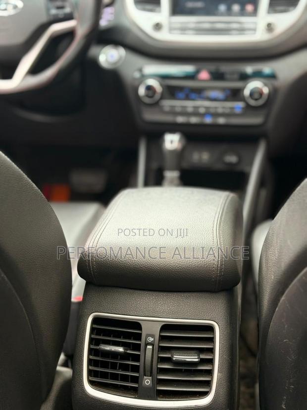 Hyundai Tucson Limited AWD 2016 Brown