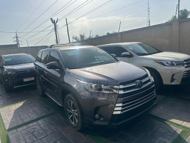Toyota Highlander 2016 Gray