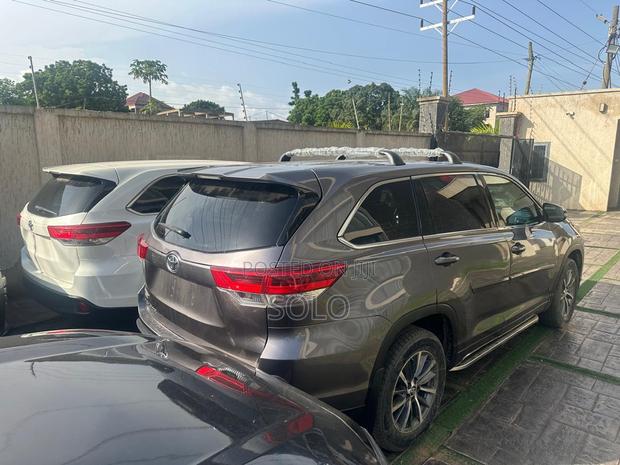 Toyota Highlander 2016 Gray
