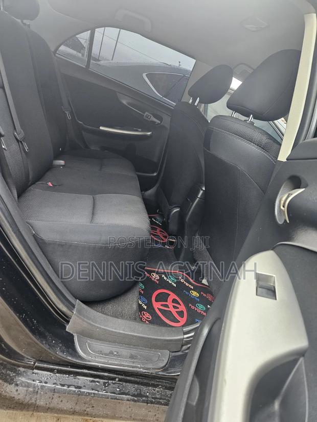 Toyota Corolla 2013 Black
