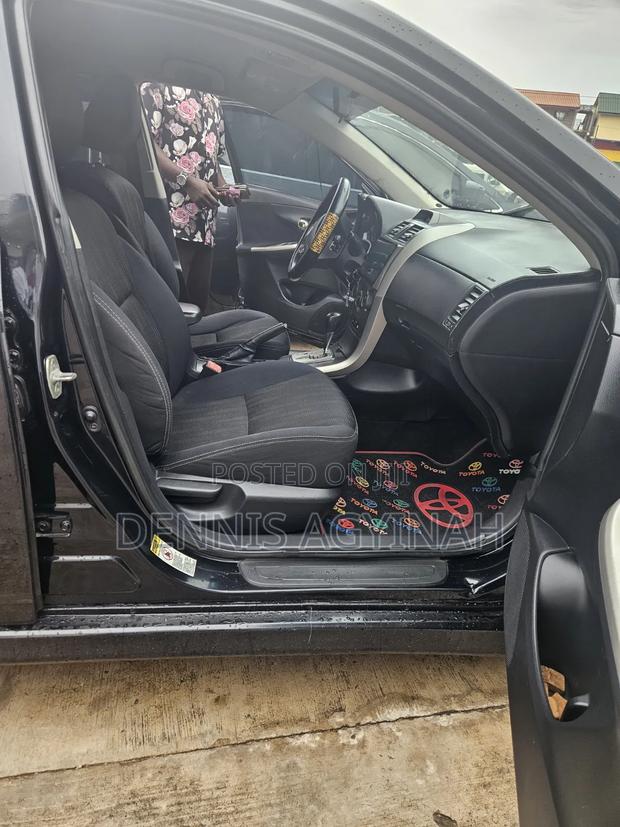 Toyota Corolla 2013 Black