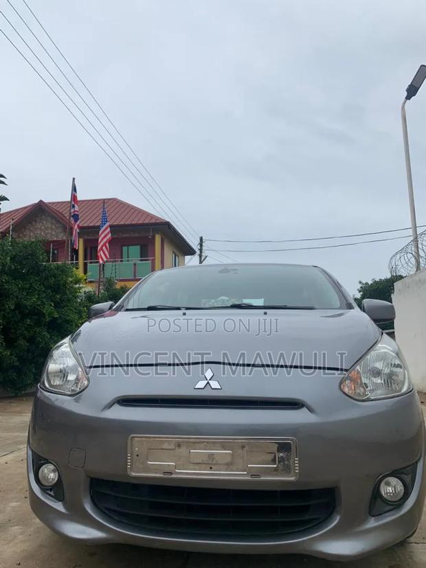 Mitsubishi Spacestar 2015 Gray