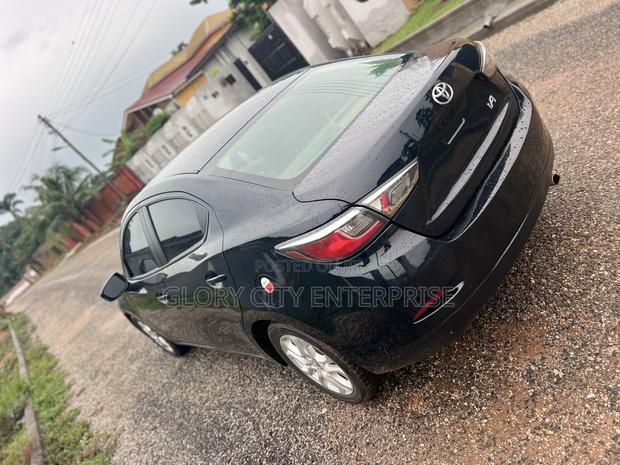 Toyota Yaris iA 1.5 FWD 2018 Black