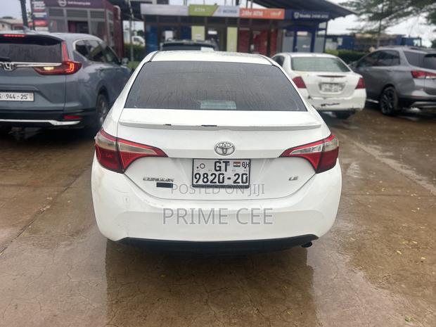 Toyota Corolla 2015 White