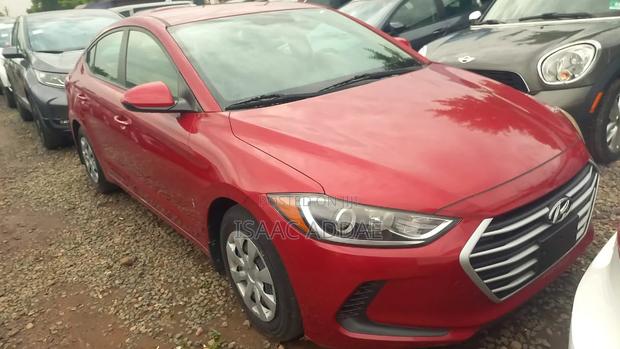 Hyundai Elantra 2018 Red
