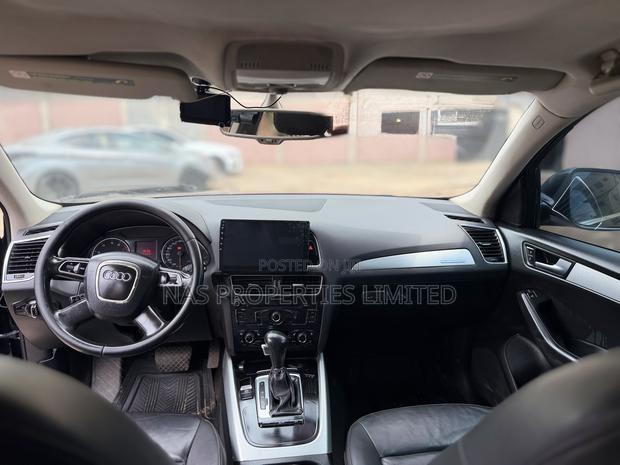 Audi Q5 2.0T Premium Quattro 2012 Black