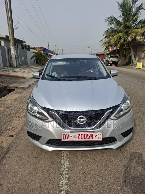 Nissan Sentra SV 2017 Silver