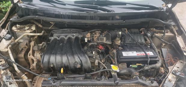 Nissan Tiida 1.6 2007 Gray