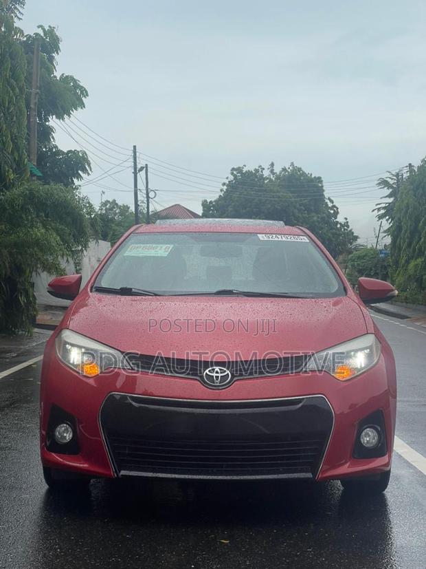 Toyota Corolla S 4dr Sedan (1.8L 4cyl CVT) 2016 Red