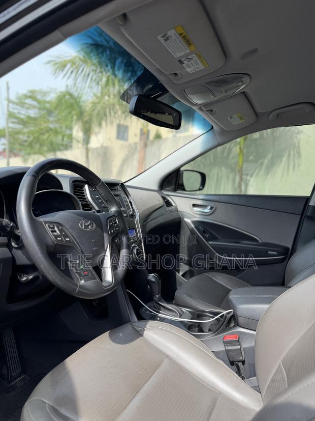Hyundai Santa Fe 2017 Black