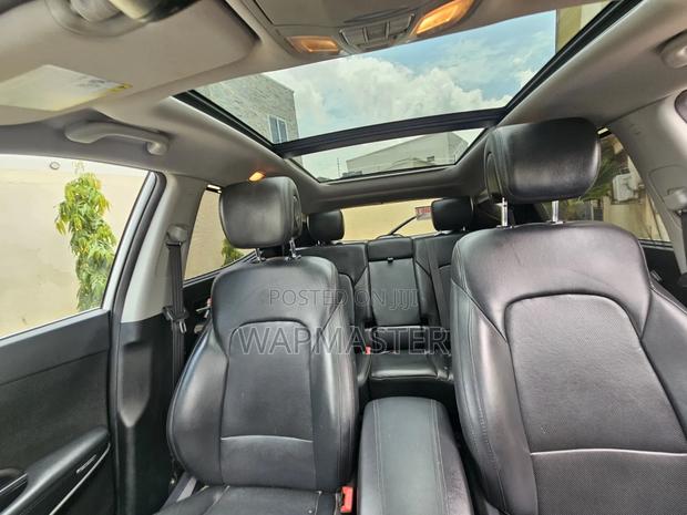 Hyundai Santa Fe Limited Ultimate AWD 2018 White