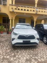 Toyota Highlander Hybrid 2021 White for sale