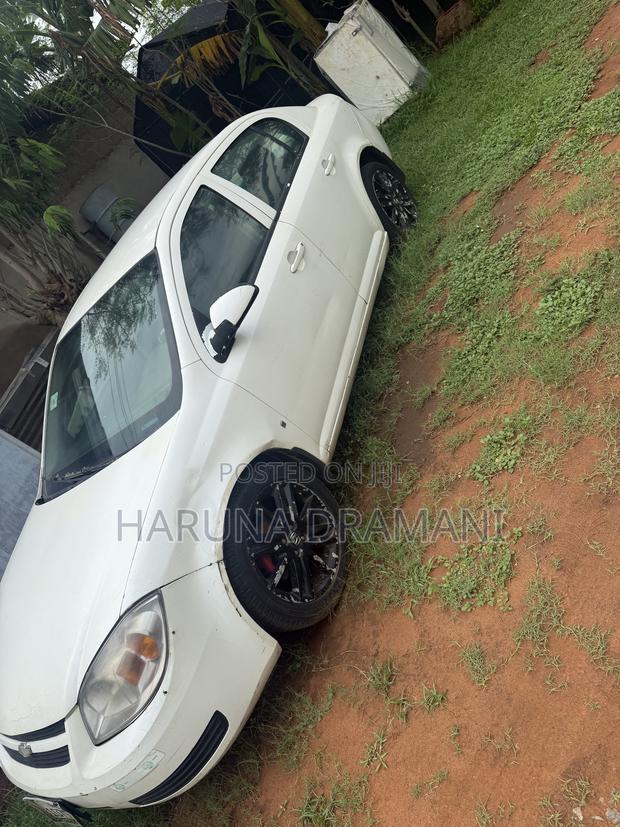 Chevrolet Cobalt 1.4 Sedan FWD 2012 White