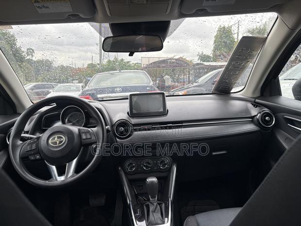 Toyota Yaris iA 1.5 FWD 2017 Black