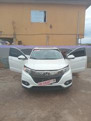 Honda HR-V Touring AWD 2019 White for sale
