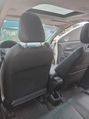 Honda HR-V Touring AWD 2019 White for sale