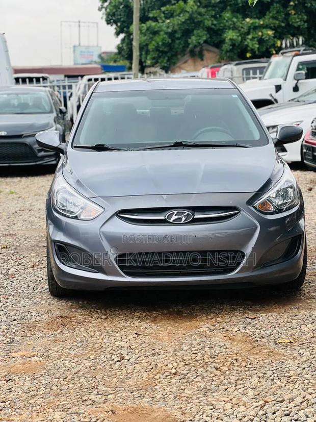 Hyundai Accent SE Sedan 2016 Gray