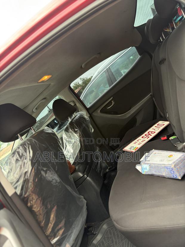 Hyundai Elantra Limited 4dr Sedan (1.8L 4cyl 6A) 2015 Red