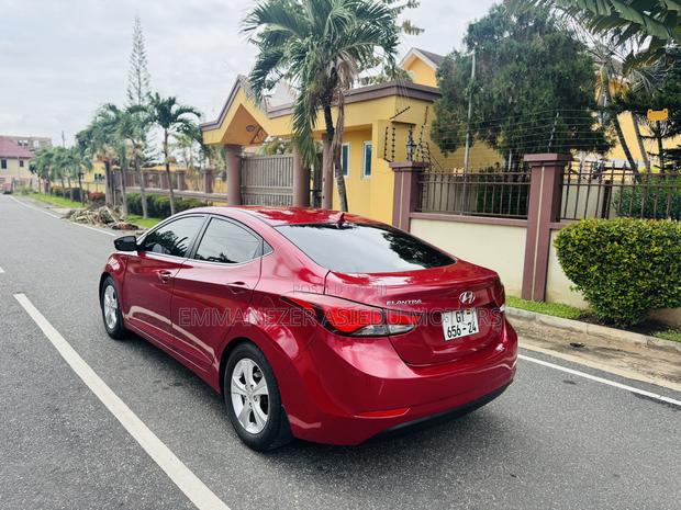 Hyundai Elantra Limited 4dr Sedan (1.8L 4cyl 6A) 2015 Red