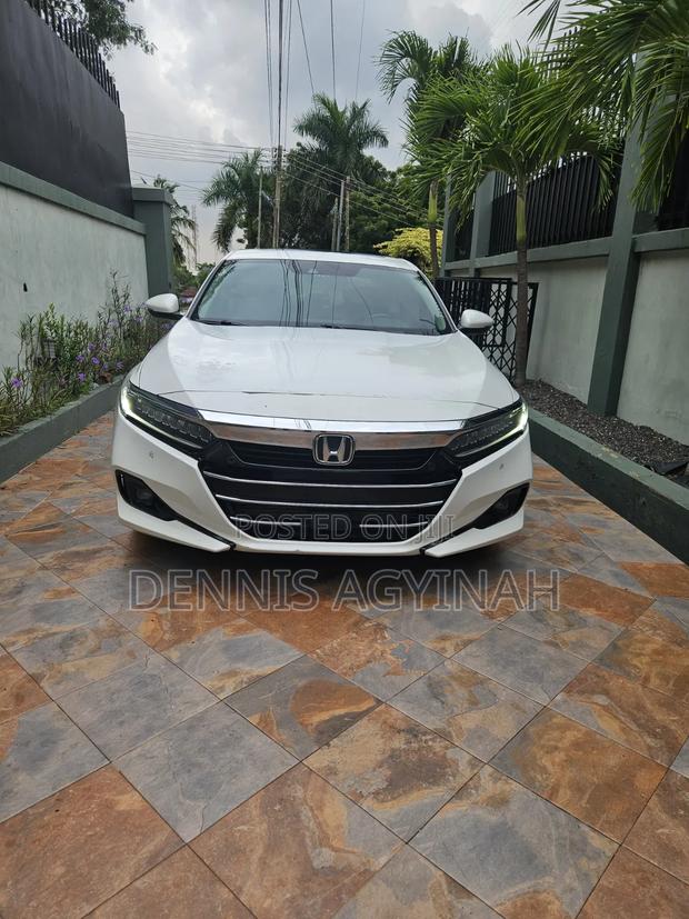 Honda Accord Touring 2.0T 2021 White