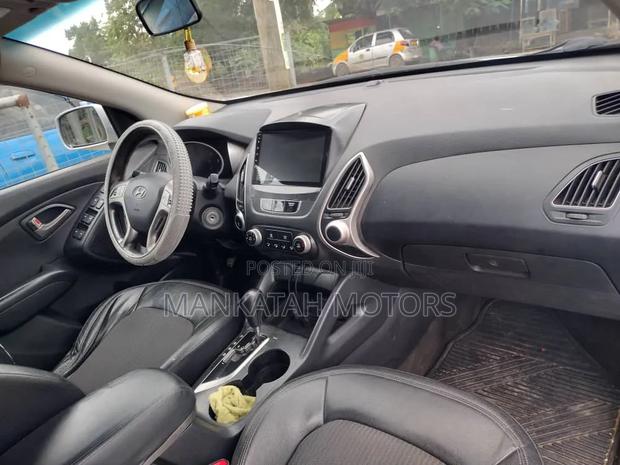 Hyundai Tucson 2013 Silver