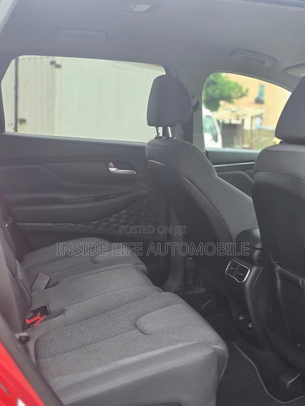 Hyundai Santa Fe 2023 Red