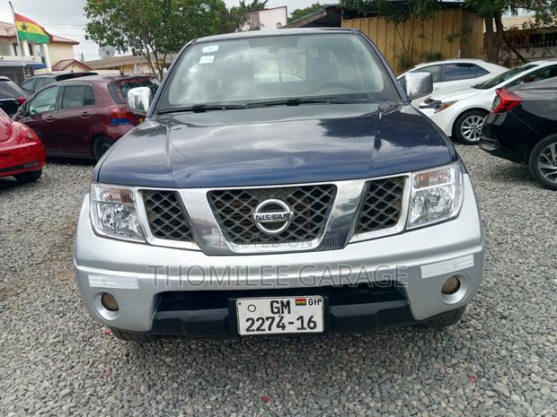 Nissan Navara 2015 Black