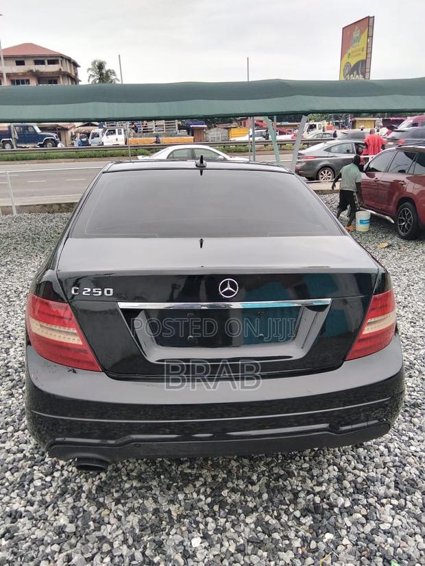 Mercedes-Benz C250 2013 Black