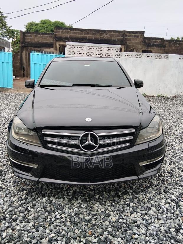 Mercedes-Benz C250 2013 Black