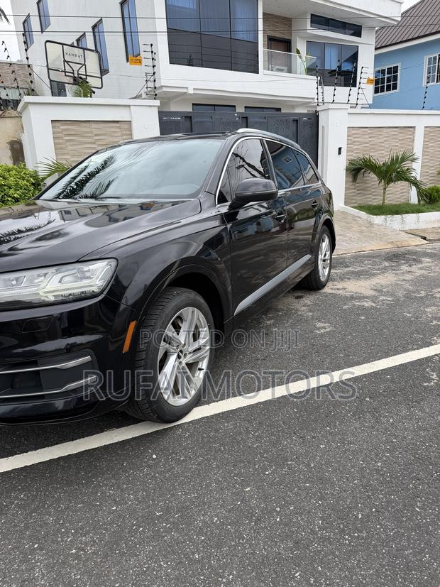 Audi Q7 3.0T Premium AWD quattro 2017 Black