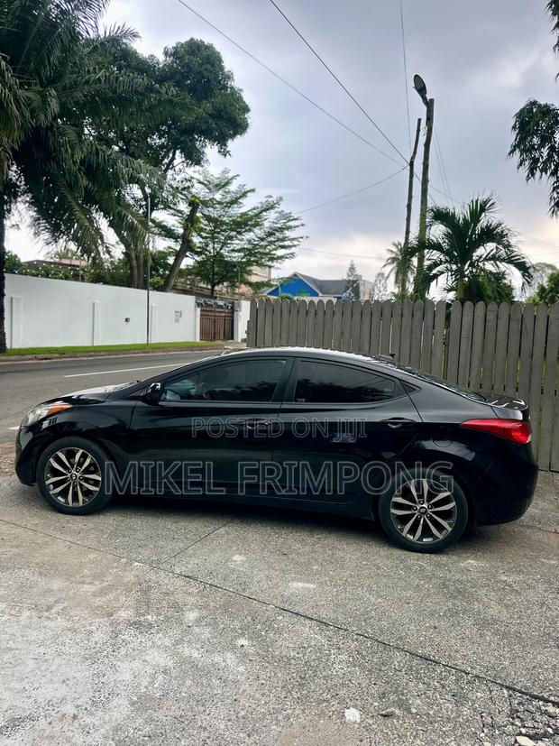 Hyundai Elantra SE Coupe FWD (1.8L 4cyl 6A) 2013 Black