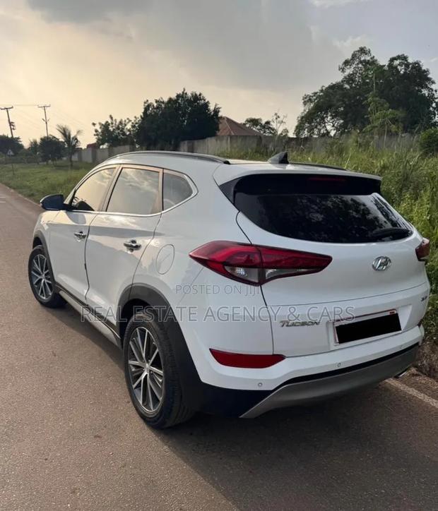 Hyundai Tucson Limited AWD 2018 White