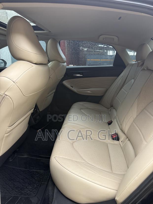 Toyota Avalon XLE FWD Sedan (3.5L V6 8A) 2019 Black