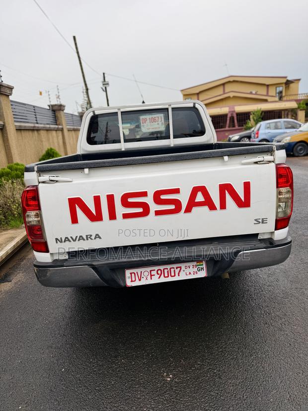 Nissan Navara 2017 White