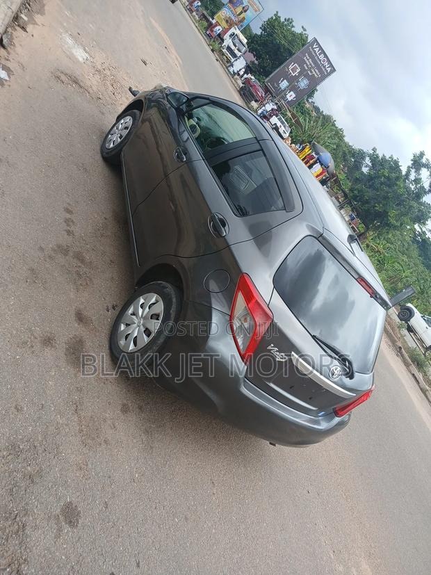 Toyota Vitz 1.3 AWD 5dr 2013 Gray