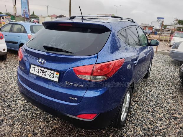 Hyundai Tucson 2013 Blue