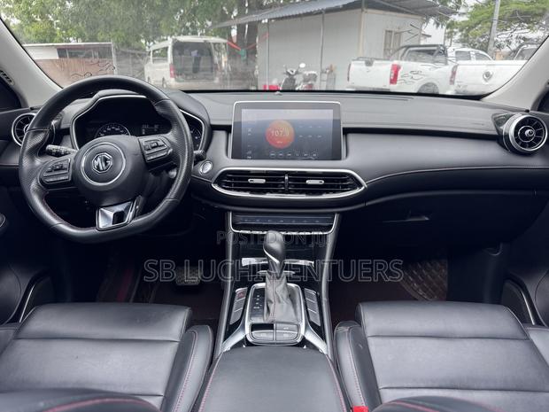 MG ZS 2019 White