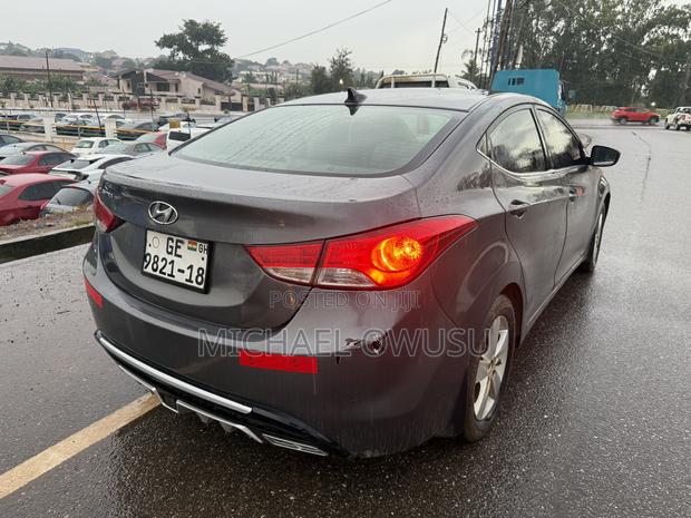 Hyundai Elantra 2013 Gray
