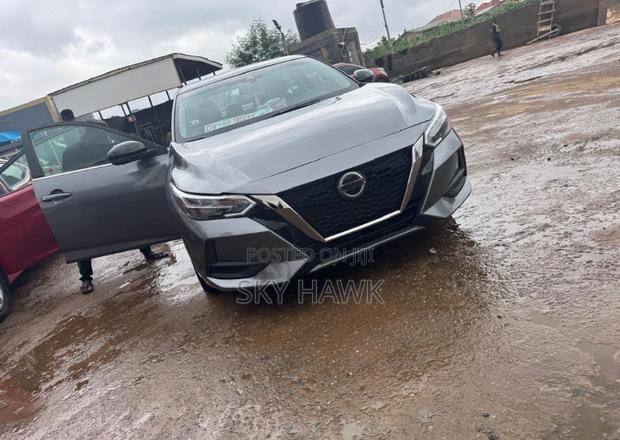 Nissan Sentra 2020 Gray