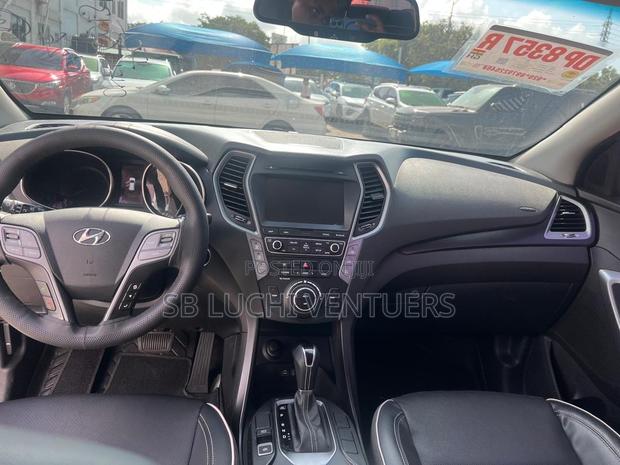 Hyundai Santa Fe 2017 White