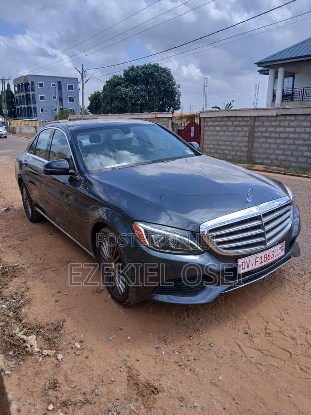 Mercedes-Benz C300 Luxury 4matic Sedan AWD (2.0L 4cyl 7A) 2017 Blue