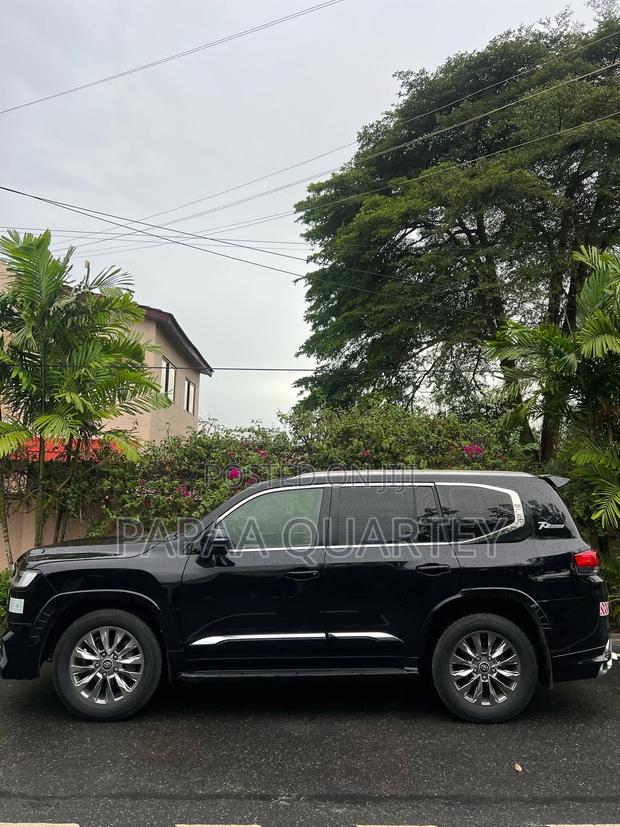 Toyota Land Cruiser 2017 Black